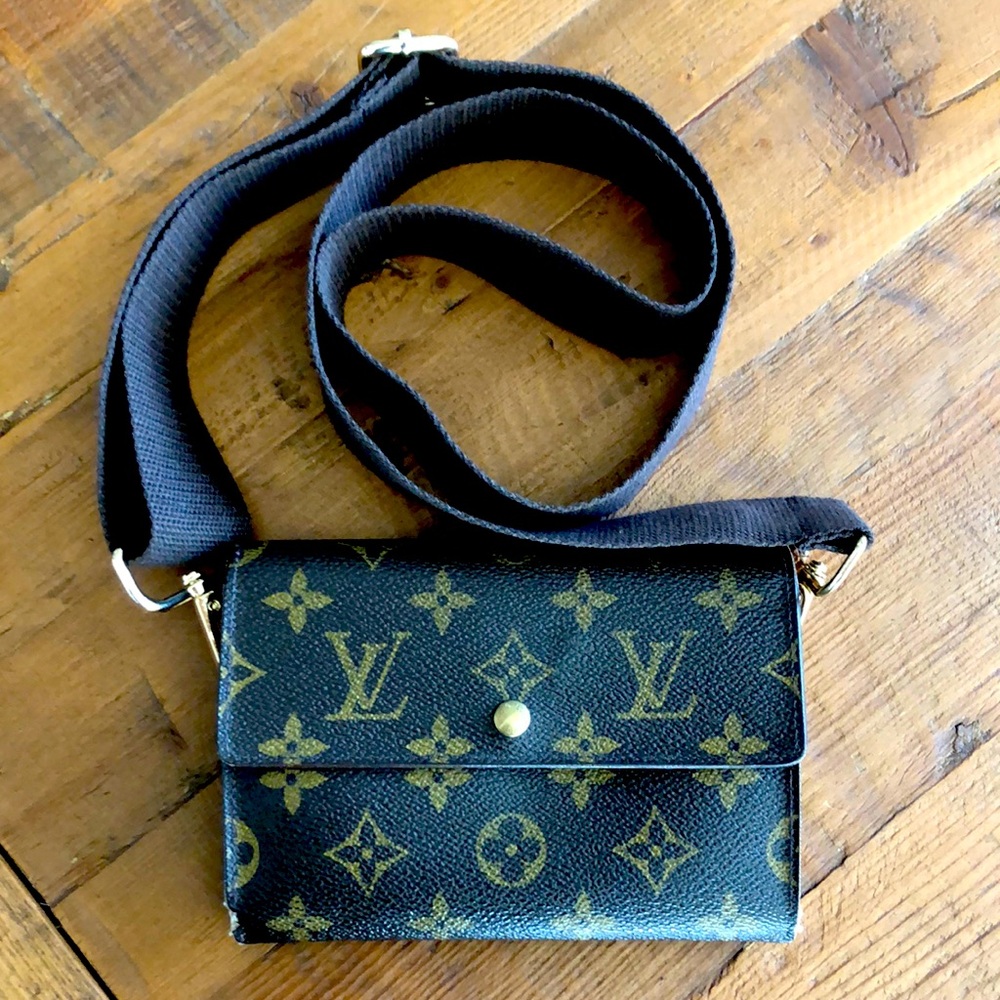 Louis Vuitton vintage monogram wallet with crossbody strap